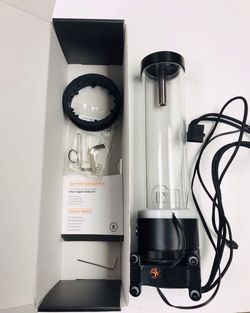 EK-Quantum Kinetic TBE 300 D5 PWM D-RGB - Plexi