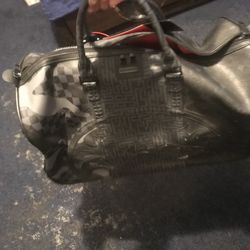 Spray ground roller suitcase