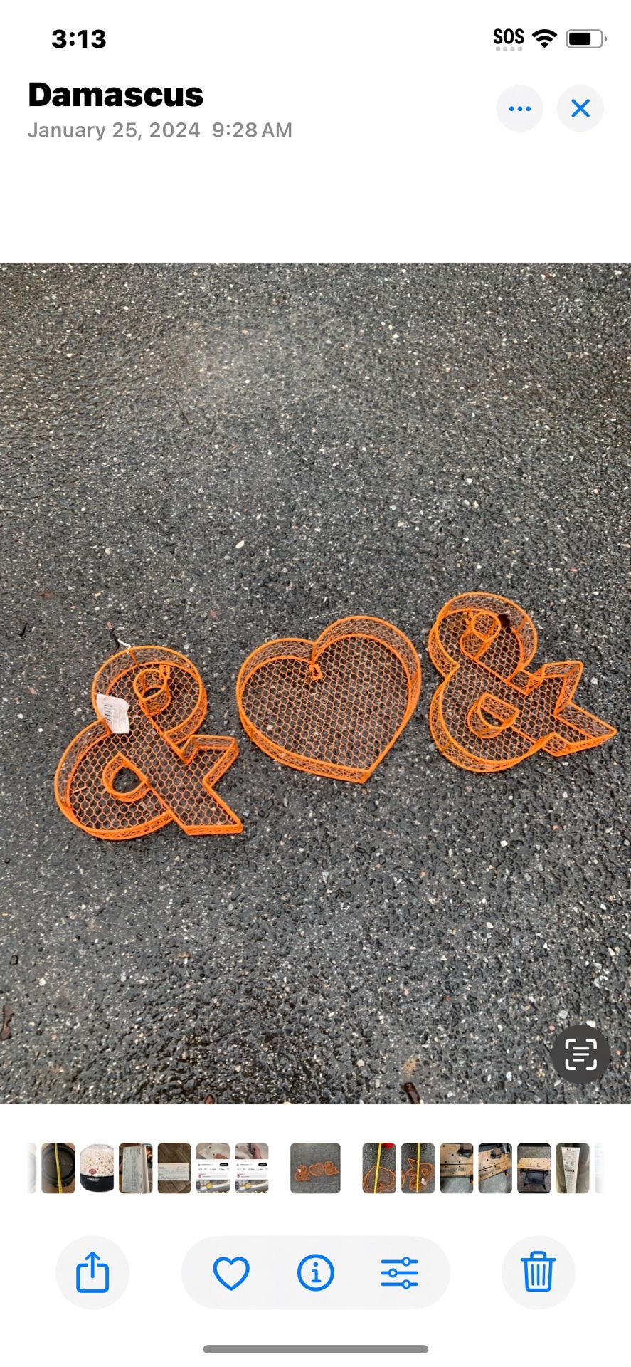 Wire Metal Heart & 3 Pieces outdoor/indoor artificial flowers holder