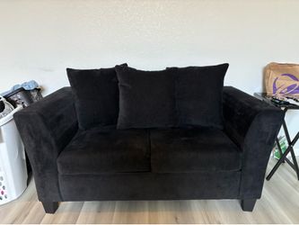 Black velvet loveseat