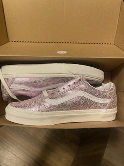 *NEW* Women Vans