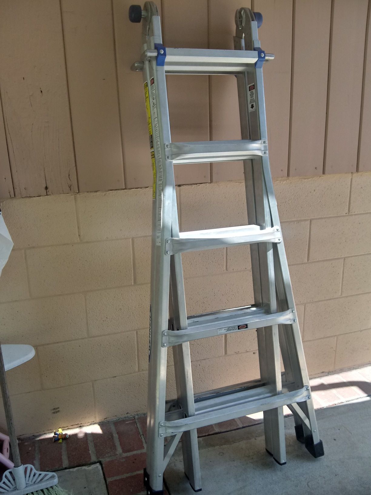 Ladder 21 ft