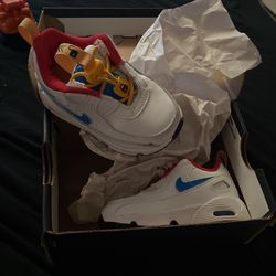 Baby Nikes size 4