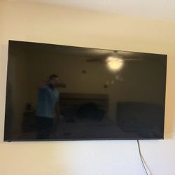 65” TV (QLED) LG