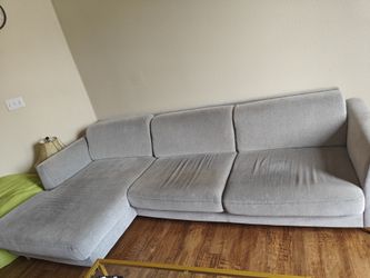 Light Gray Sectional Sofa with Chaise