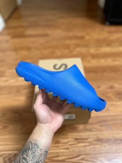 Adidas Yeezy slide Azure size 5-9