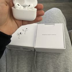 AirPods