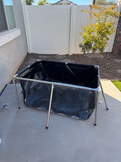 127 Gallon Aquarium Fish Tank Pond style w Metal Frame