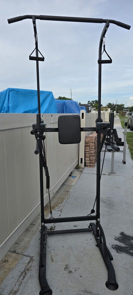 Power Tower Training Fitness Equipment 450lbs.