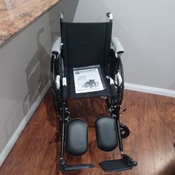 New Medline Lightweight Wheelchair  16 Inch Seat