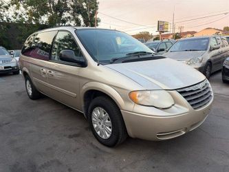 2006 Chrysler Town & Country