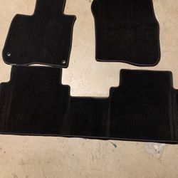 Honda Crv Floor mats - New Condition