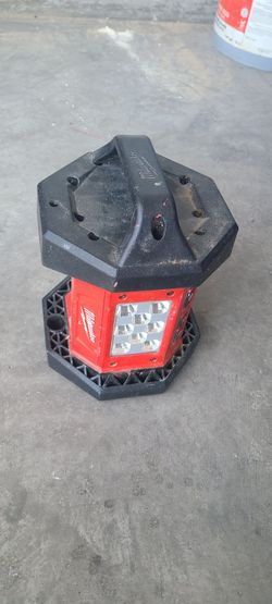 Milwaukee m18 LED light
