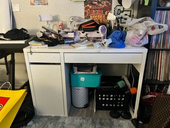 White Ikea Micke Desk