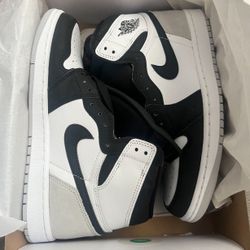  ✨ New Jordan 1 Retro “Bleached coral”🪸