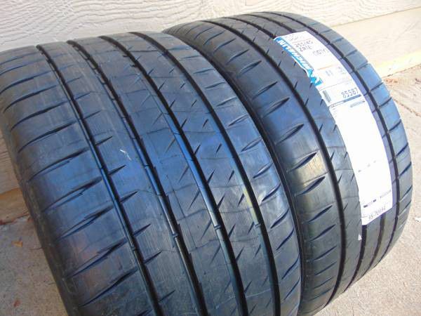 2 New Old Stock 265 40 18 Michelin Pilot Sport 4S Tires 101Y XL *Date 2019*
