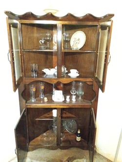 Solid wood cabinet