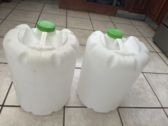 5 Gallon Plastic Water Tank  $15ea Or Two For $25Food Grades 