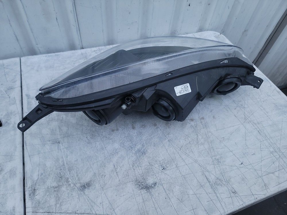 2020-2022 Ford Escape Headlight Halogen Lh Side Driver Side