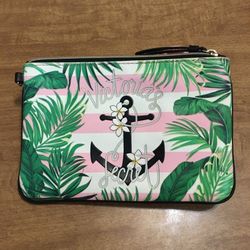 Victoria Secret small bag/wallet 9x6