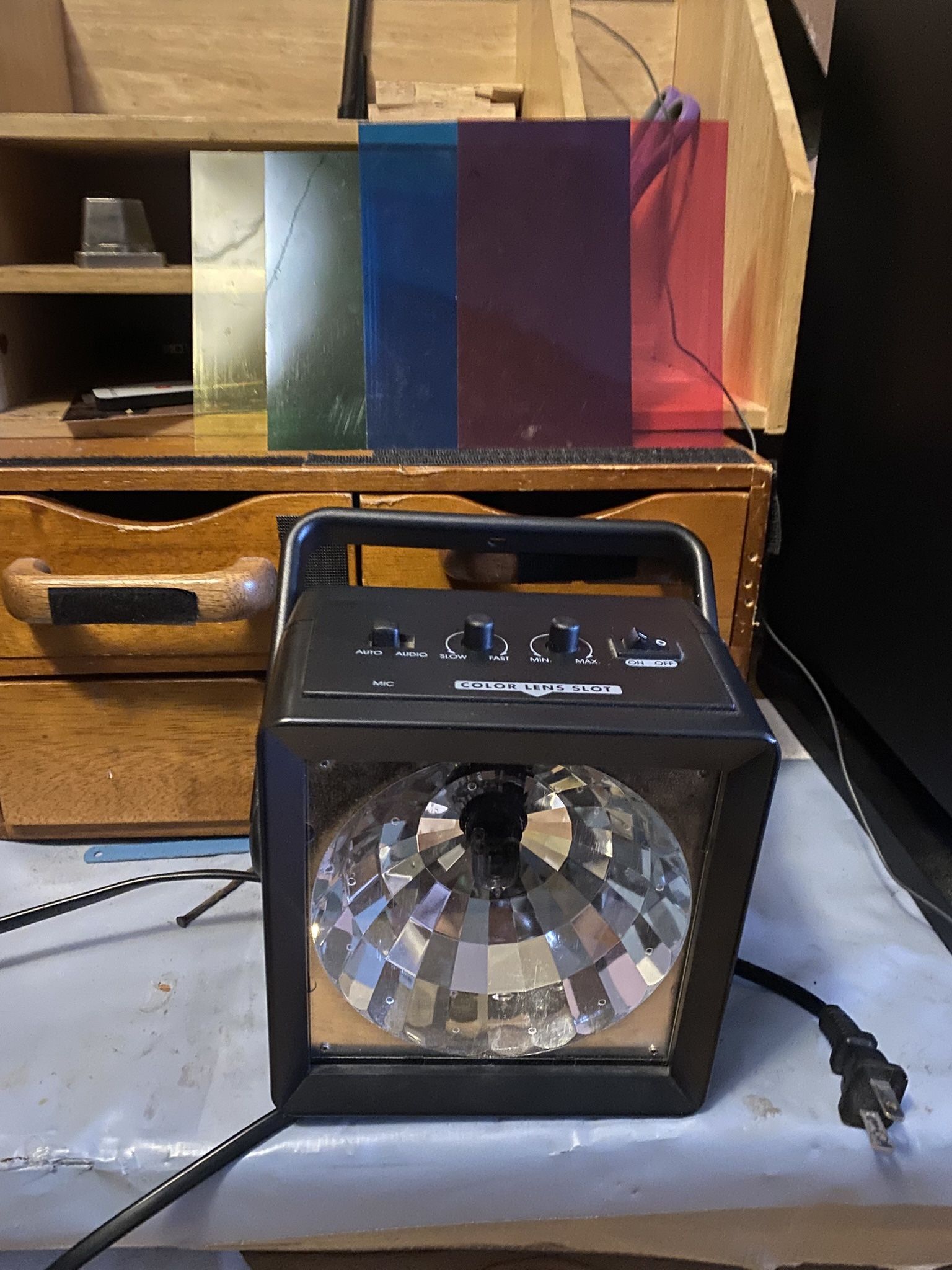 Strobe Light With Several Color Shades And Connection