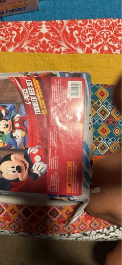 Mickey Mouse 4-Piece Toddler Bed Set