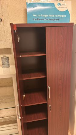 Cupboard / Armario 