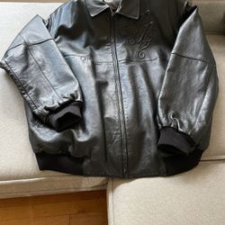 Pelle Pelle / Leather Jacket 
