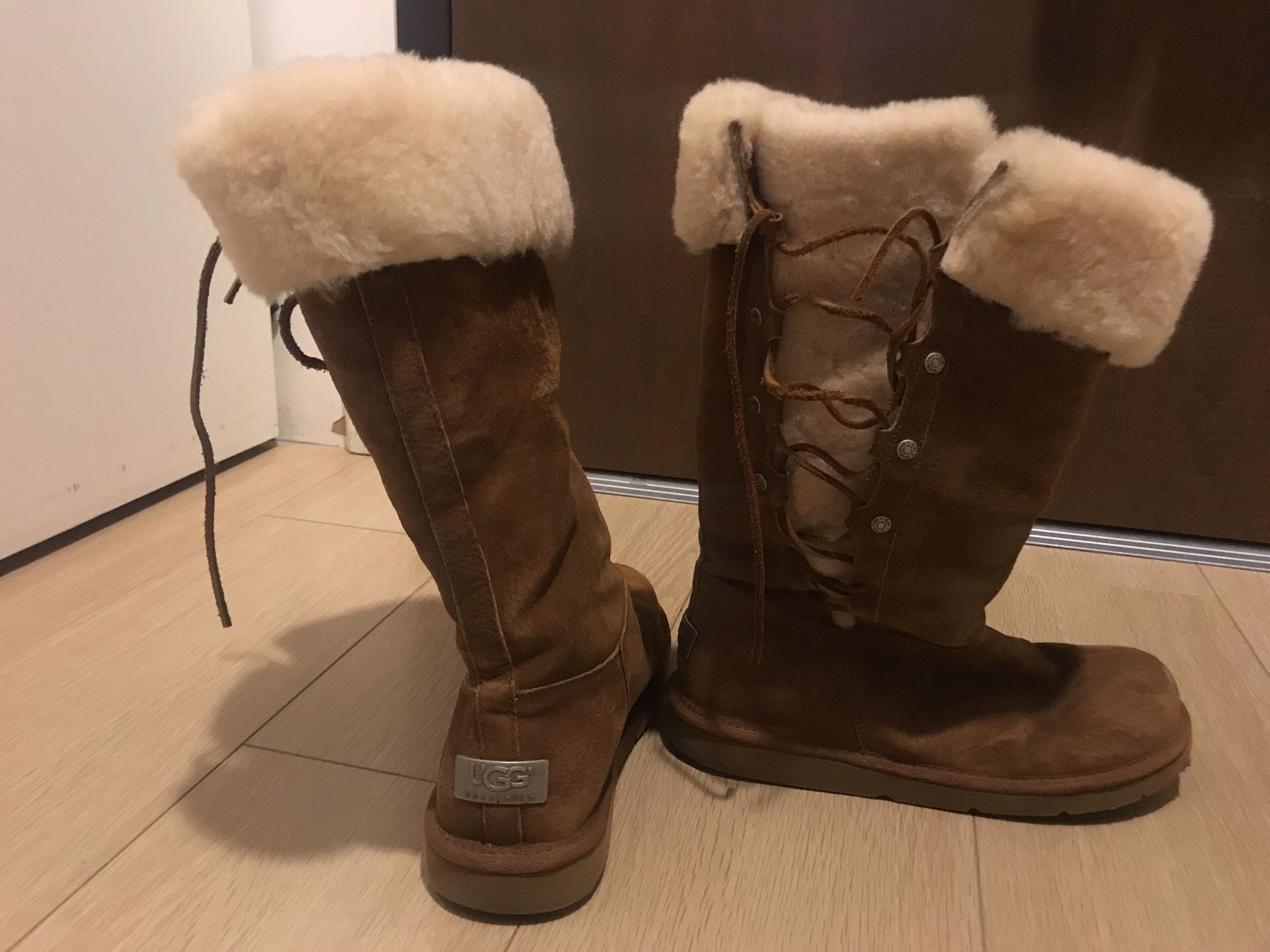 Ugg snow boots