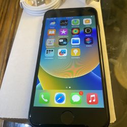 iPhone 8 64GB Unlocked In Good Condition 