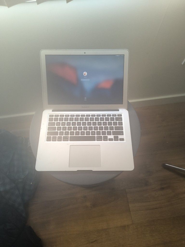 Mac Book Air A1466