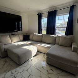 Couches /sectional Ashley’s Furniture 