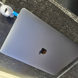 2018 Macbook Pro A1989 i7,16Gb,1Tb SSD,13” LCD, Charger,Space Gray Color, Ori Box,Office 2022 for Great Purchase Or Good Trade In