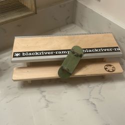 Finger Board And Obstacle 