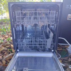 Whirlpool Dishwasher New 