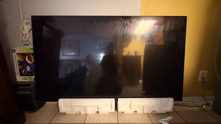 65 inch Samsung TV