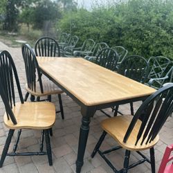 Dinning Table With 6 Chairs 