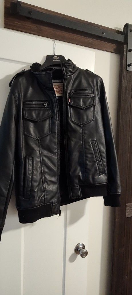 Mens's Levi's Leather Jacket- Size Medium
