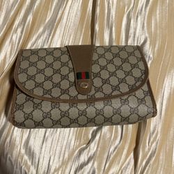 Vintage Gucci Clutch w/ Original Certificate Of Authentication