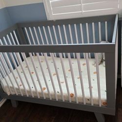 Babyletto Hudson 3-in-1 Convertible Crib (with Mattress)