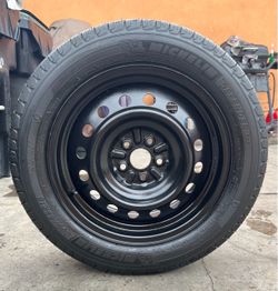1 GOOD USED RIM & TIRE FOR SPARE TOYOTA COROLLA 16X6 1/2  5X100 205/55R16 MICHELIN TIRE $60 firm PICKUP ONLY