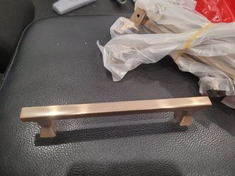 Cabinet handles