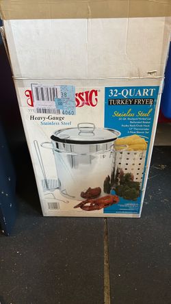 New unused 32Qt Turkey Fryer stock pot
