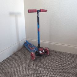 Spiderman scooter