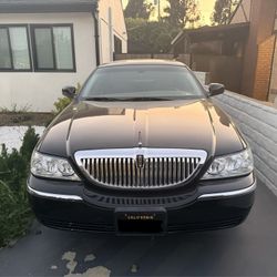 2011 Lincoln Town Car