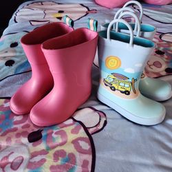 Size 7/8  And 8 Toddler Girl Rainboots  Totes