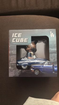 Dodger bobble head