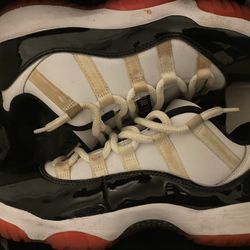 Jordan 11 Retro Low Concord Bred