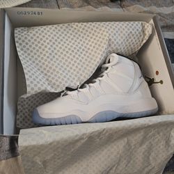 Air Jordan 11 Retro  5 1/2 Youth 