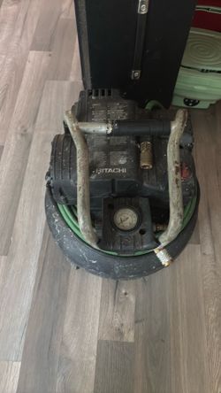 Hitachi 6-Gallon Pancake Air Compressor with Hose